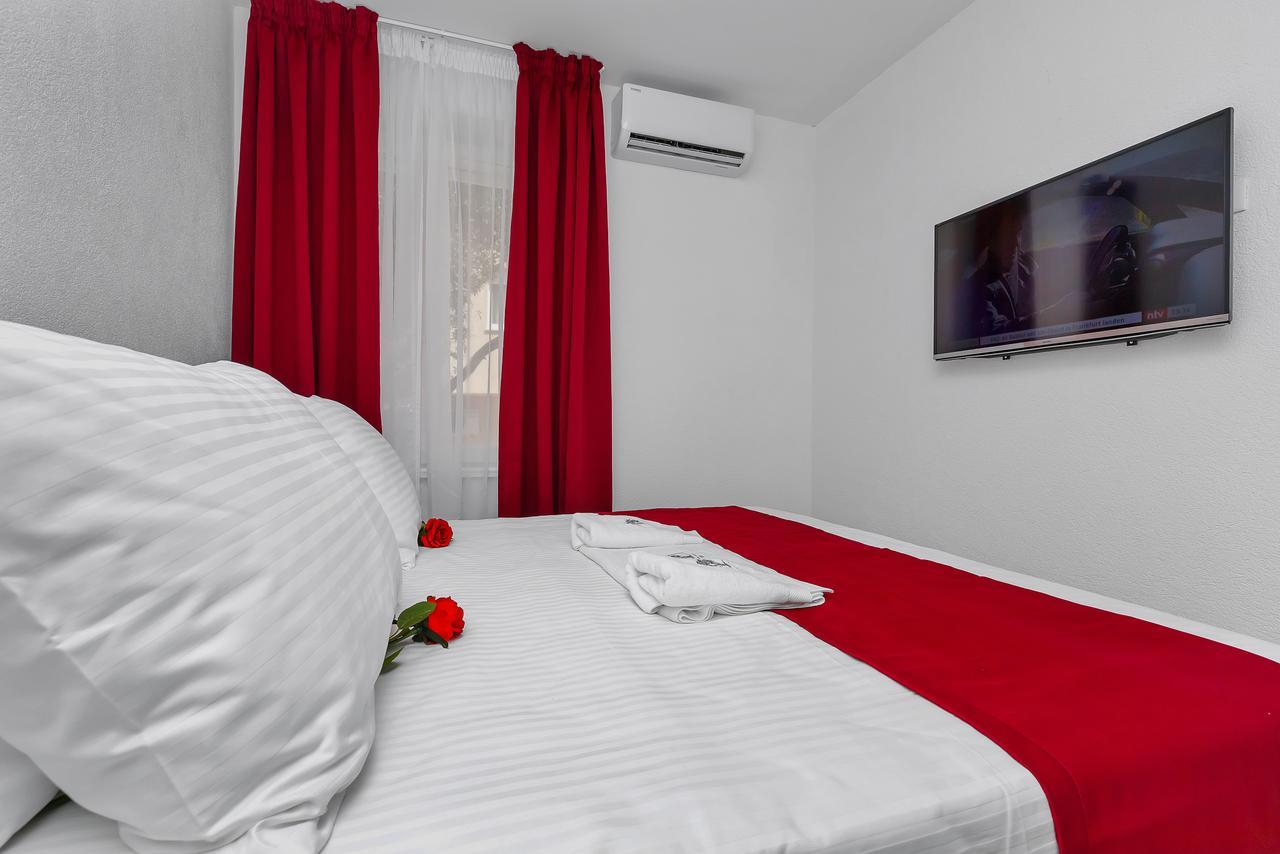 Luxury Rooms Paradise Garden Makarska Exterior photo